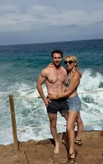 Режиссёр Сэм Тейлор-Джонсон отпраздновала 59-летие в Риме с молодым мужем