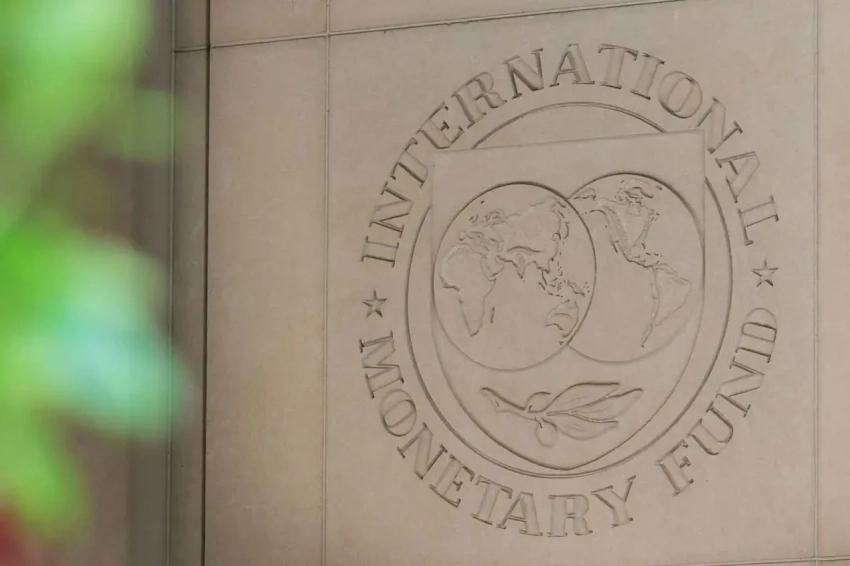 Bloomberg: МВФ давит на «суверенную» Украину, требуя повышения налогов